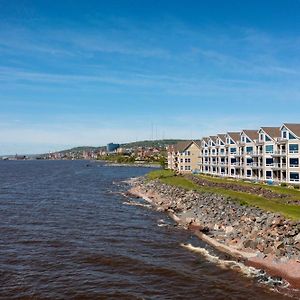 Beacon Pointe On Lake Superior